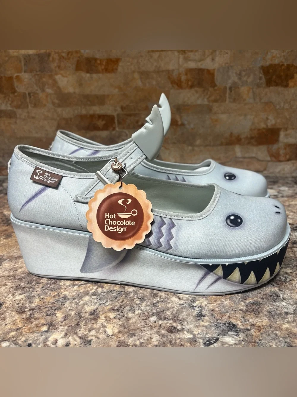 Chocolaticas Rave Mary Jane Platform Shark shoes Size 11